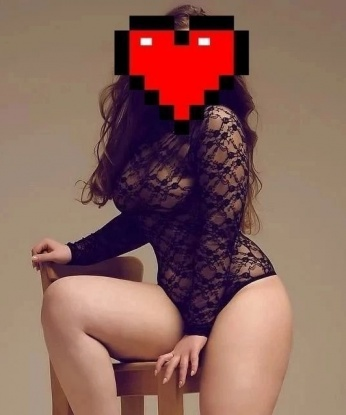 Малика, 26